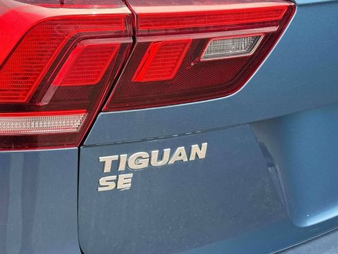 Used 2019 Volkswagen Tiguan SE AWD/4WD image 11
