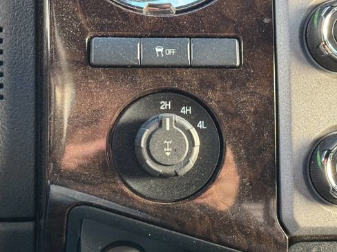 Used 2015 Ford F350 Platinum image 30