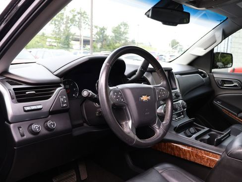 Used 2016 Chevrolet Tahoe LTZ AWD/4WD image 9
