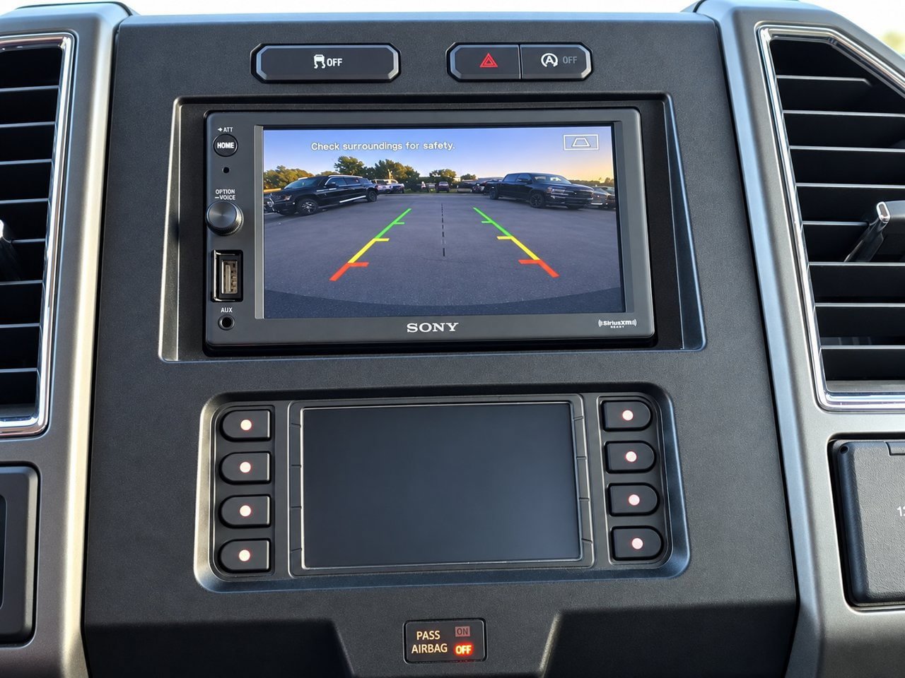 Used 2016 Ford F150 XLT w/ Equipment Group 301A Mid AWD/4WD image 18
