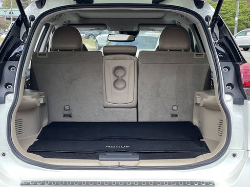 Used 2019 Nissan Rogue SL w/ Premium Package image 20