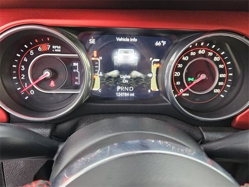 Used 2018 Jeep Wrangler Unlimited Rubicon image 21