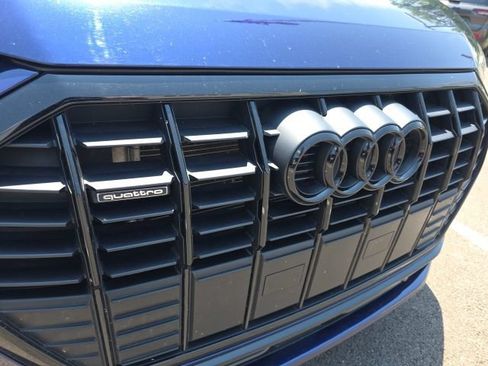 Used 2022 Audi Q3 2.0T Premium w/ Black Optic Sport Package AWD/4WD image 3