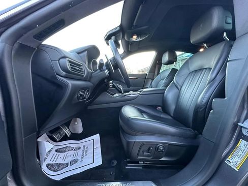 Used 2020 Maserati Levante image 10
