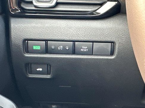 New 2025 Nissan Sentra SV w/ All-Weather Package image 17