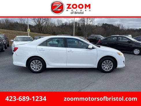 Used 2012 Toyota Camry L image 1