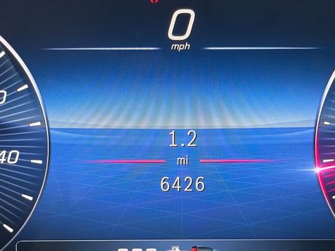 Used 2026 Mercedes-Benz GLE 350 4MATIC image 4