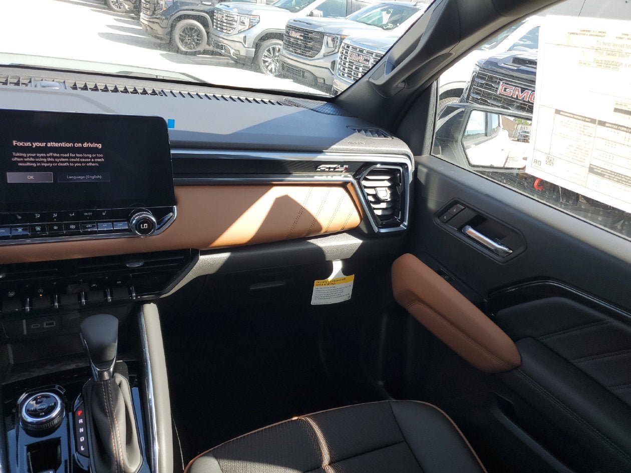 New 2026 GMC Canyon AT4 AWD/4WD image 15
