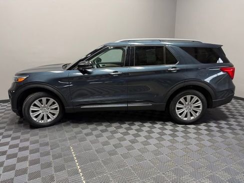 Used 2022 Ford Explorer Limited w/ Limited Technology Package image 6