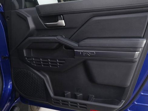 Used 2024 Toyota Tacoma TRD Sport image 9