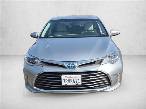 Used 2016 Toyota Avalon XLE Premium FWD image 2