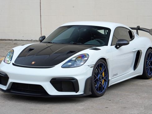 Used 2024 Porsche 718 Cayman GT4 RS w/ Weissach Package RWD image 44