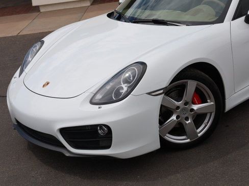 Used 2016 Porsche Cayman RWD image 6