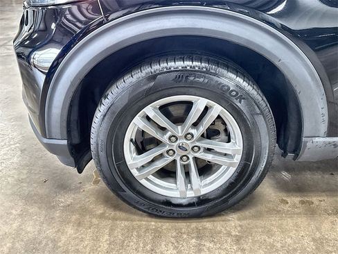 Used 2022 Ford Explorer XLT image 33