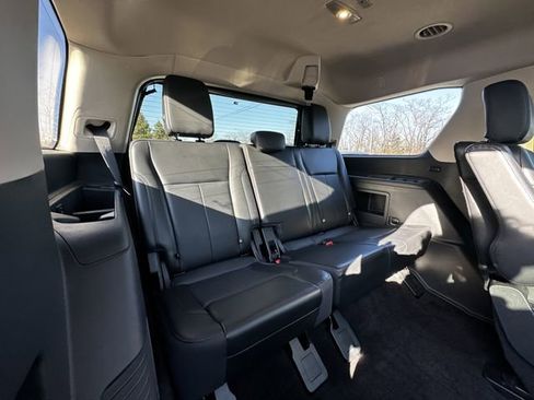 Certified 2022 Ford Expedition XLT image 39