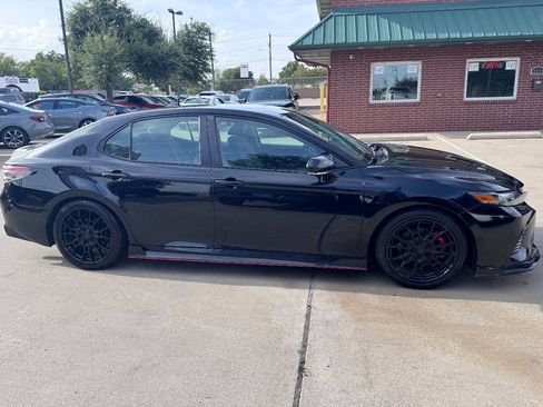 Used 2021 Toyota Camry TRD w/ TRD Package w/JBL Audio FWD image 4