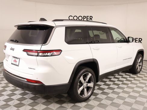 Used 2021 Jeep Grand Cherokee L Limited AWD/4WD image 23
