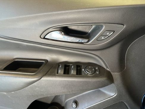 Used 2022 Chevrolet Equinox LT AWD/4WD image 19