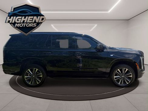 Used 2025 Cadillac Escalade Sport w/ LPO, Floor Liner Package AWD/4WD image 7
