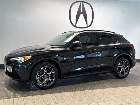 Used 2018 Alfa Romeo Stelvio Sport w/ Quick Order Package 22J Sport image 3