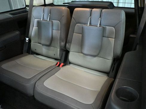 Used 2017 Ford Flex SEL w/ Equipment Group 202A FWD image 18