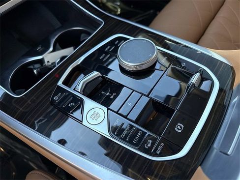 Used 2023 BMW X7 xDrive40i image 26