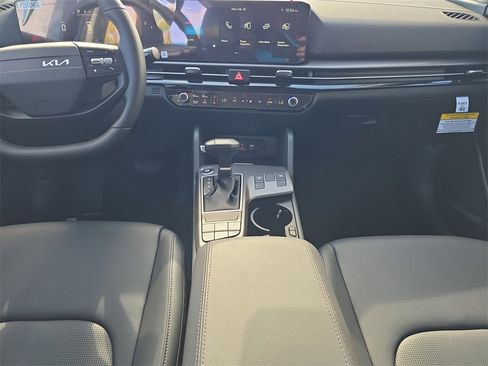 New 2026 Kia Sportage EX image 15