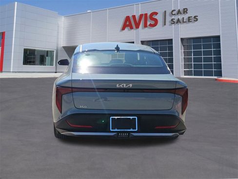 Used 2025 Kia K4 LXS image 5