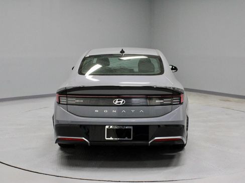 Used 2024 Hyundai Sonata SEL FWD image 10