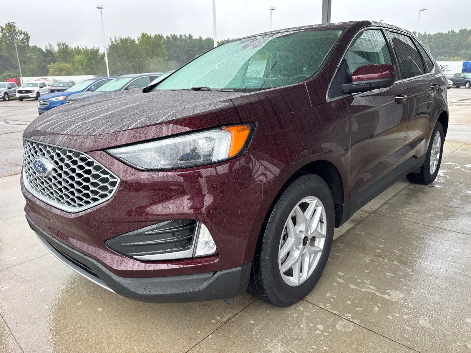 Certified 2024 Ford Edge SEL w/ Convenience Package AWD/4WD image 3