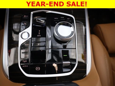 Used 2023 BMW X7 xDrive40i w/ Executive Package image 12