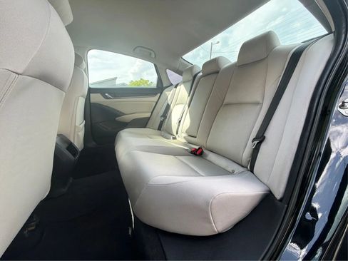 Used 2018 Honda Accord LX image 15