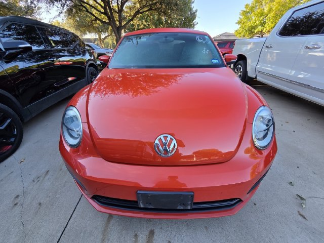Used 2019 Volkswagen Beetle 2.0T S FWD image 2