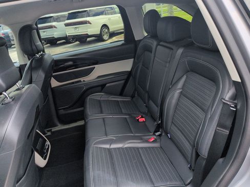 Certified 2024 Lincoln Nautilus Reserve AWD/4WD image 15