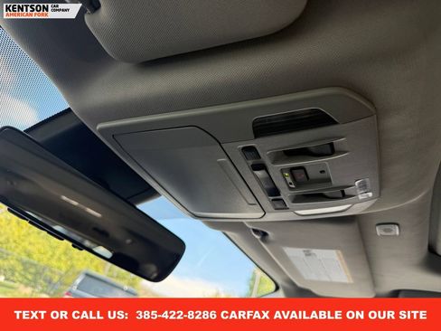 Used 2025 Toyota Highlander XLE image 33