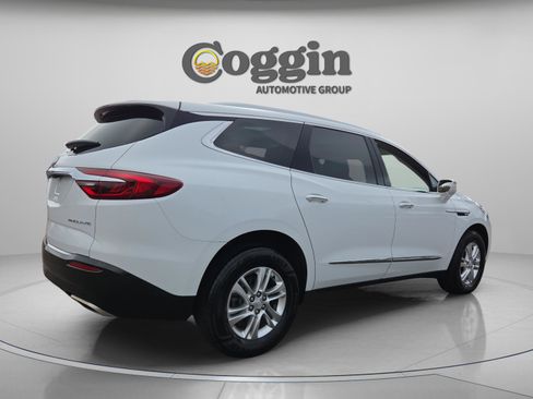 Used 2019 Buick Enclave Essence image 6