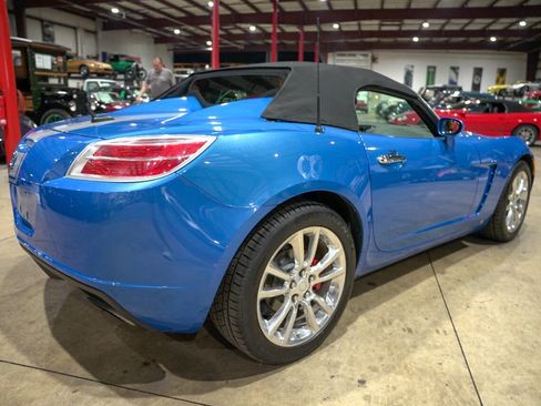 Used 2009 Saturn Sky Hydro Blue RWD image 21