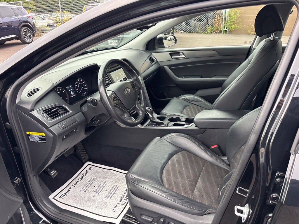 Used 2017 Hyundai Sonata Sport w/ Value Edition Package 02 FWD image 11