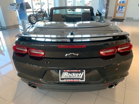 Used 2023 Chevrolet Camaro LT w/ Technology Package RWD image 4