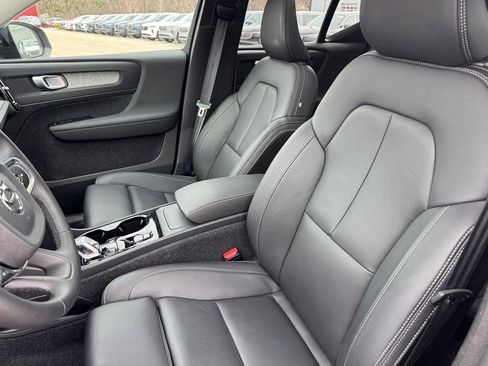 Used 2026 Volvo XC40 B5 Plus w/ Protection Package Premier image 8