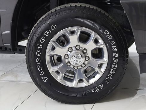 Used 2024 RAM 2500 Laramie image 14