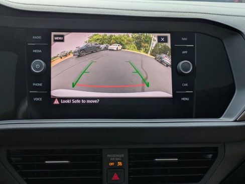 Used 2020 Volkswagen Jetta SEL Premium FWD image 22