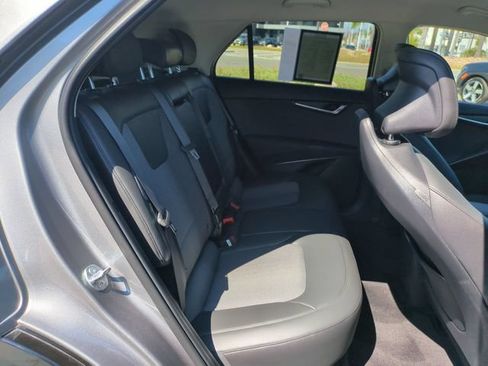 Certified 2024 Kia Niro Wind FWD image 30