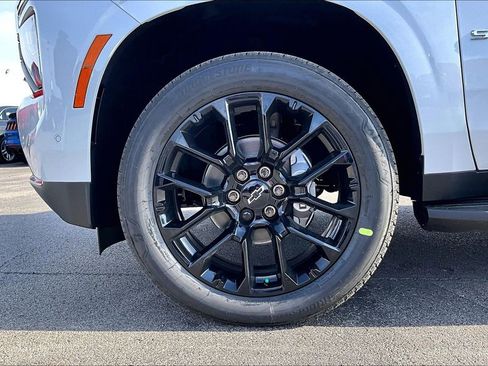 New 2026 Chevrolet Suburban Premier w/ Sun And Tow Package image 12