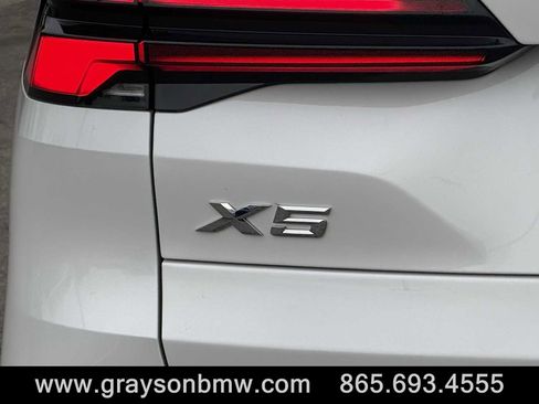 Used 2024 BMW X5 xDrive40i image 37