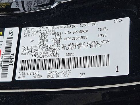Used 2025 Toyota Tundra Limited AWD/4WD image 24