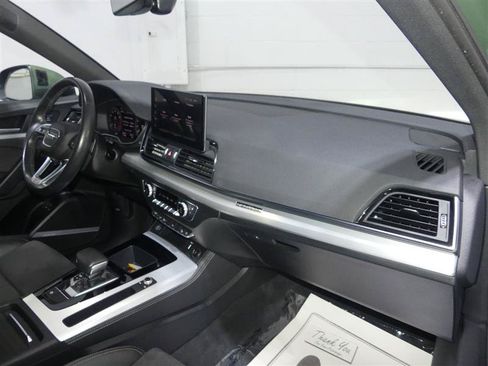 Used 2021 Audi Q5 e Premium Plus w/ Premium Plus Package AWD/4WD image 25