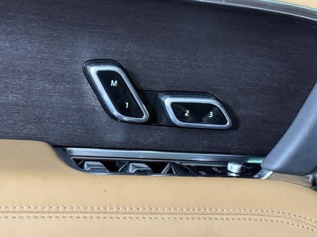 Used 2025 Land Rover Range Rover SE AWD/4WD image 21