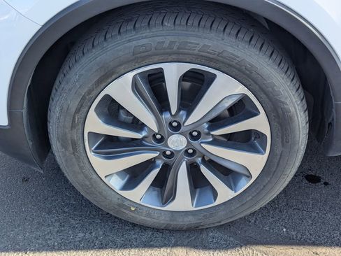 Used 2020 Buick Encore Essence image 13