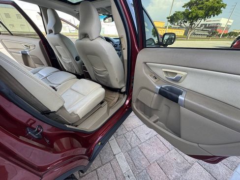 Used 2011 Volvo XC90 3.2 FWD image 31